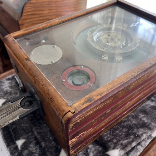 Antiker Geldspielautomat